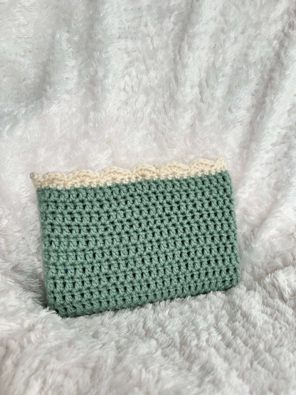 Pochette de lecture crochetée - broché